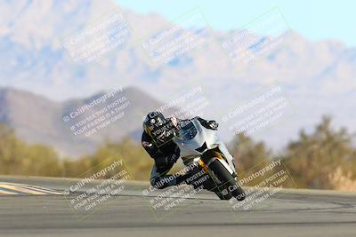 media/Jan-09-2022-SoCal Trackdays (Sun) [[2b1fec8404]]/Turn 14 (10am)/